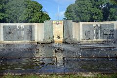 02-04 The Main Fountain In Mendoza Plaza Independencia.jpg
